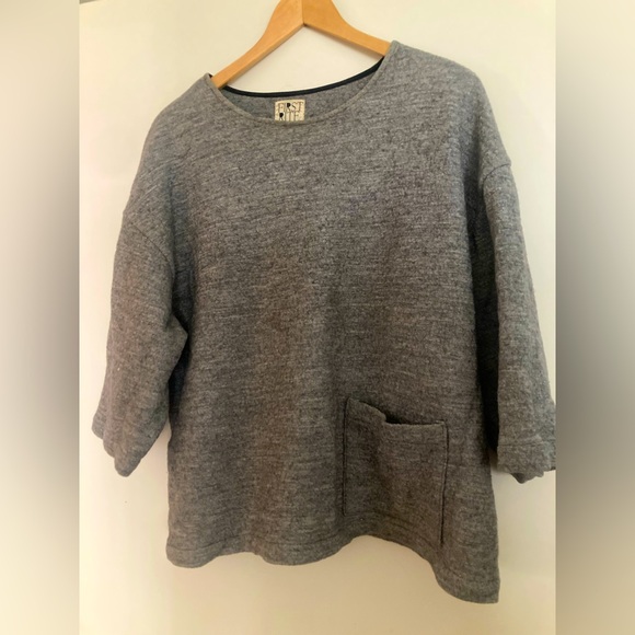 First Rite Gray Women's Crew Neck Sweater - Picture 1 of 3